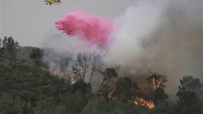 لإخماد الحرائق.. إسرائيل فى انتظار 8 طائرات إطفاء اليوم من إيطاليا وقبرص