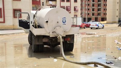 بتكليف من رئاسة مجلس الوزراء.. اجتماع عاجل لحل أزمة انقطاع المياه بالغردقة 