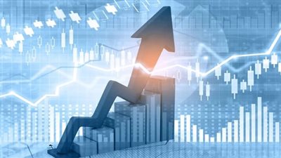 هل تدخل مصر اقتصاد الحرب؟.. خبير اقتصادي يرصد المؤشرات والتحذيرات