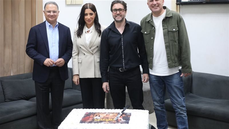 مسلسل أشغال شقة جدا