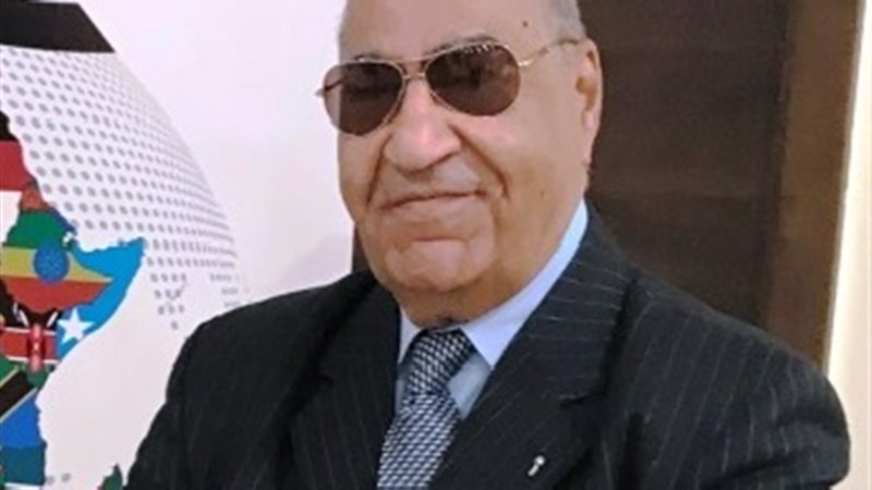 الدكتور حامد عبد