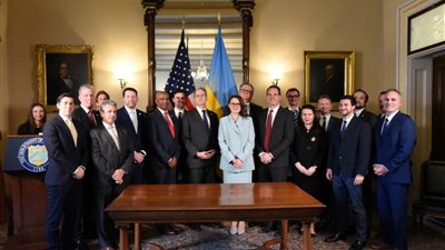 اتفاق المعادن بين واشنطن وكييف.. صفقة استراتيجية تعيد رسم خطوط الدعم والسيادة 