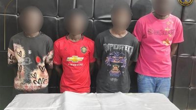حرامية بالإكراه.. القبض على 3 أجانب سرقوا 