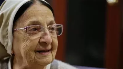 116 عامًا من الحياة والإيمان.. كيف أبهرت إينا لوكاس الجميع بتحدي الزمن؟