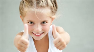 استشاري صحة نفسية : ثقة الطفل في نفسه تبدأ من البيت.. نصائح