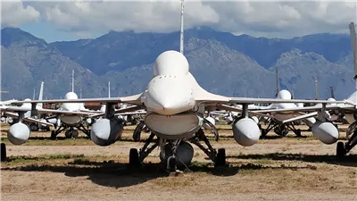 خرجت من مقبرة الجيش الأمريكي .. واشنطن ترسل طائرات «F-16» إلى أوكرانيا