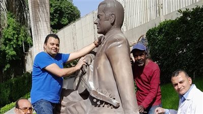 ترميم تمثال  فريد الأطرش  .. وإزاحة الستار عن تمثال أسمهان  بالأوبرا