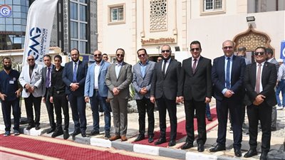 العاشر من رمضان تطلق أكبر قافلة طبية مجانية بالشرقية احتفالًا بعيد العمال