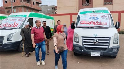 الكشف الطبي بالمجان على 1409 مواطن في قافلة طبيه في دمياط