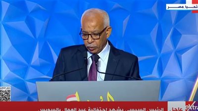 اتحاد نقابات العمال: قانون العمل الجديد يحفظ لعمال مصر كرامتهم  