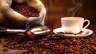 رئيس الشعبة: ارتفاع البن العالمي 25%.. ونستورد الكولومبي بـ 9000 دولار للطن