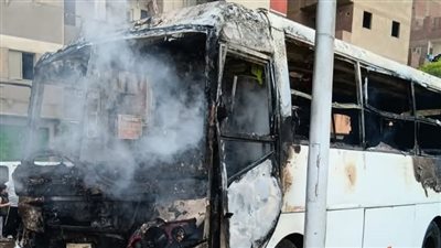 تفحم بالكامل.. حريق هائل يلتهم أتوبيس يقل 26 راكبًا في المرج 