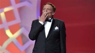 احتفاءً بمسيرته الفنية.. «الوثائقية» تعرض فيلم «الزعيم.. رحلة عادل إمام» قريبا