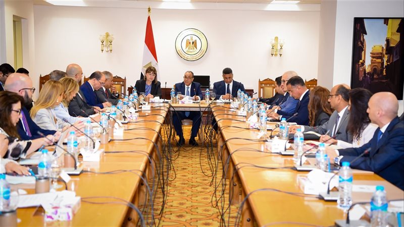 وزير الخارجية في