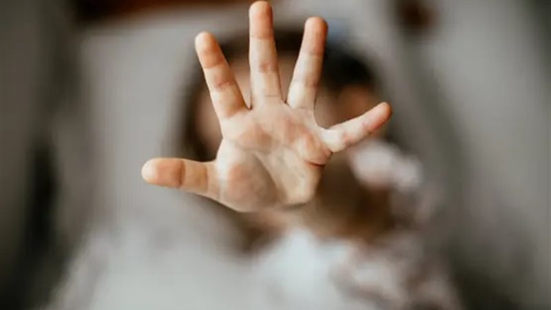 التحرش بالأطفال