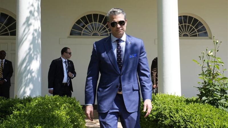 وزير الدفاع الأمريكي،