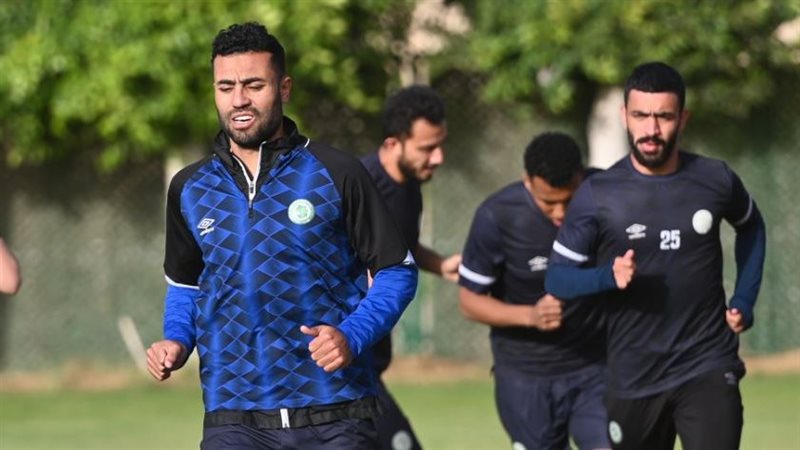 حسام حسن مهاجم فريق