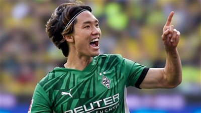 كو إيتاكورا.. خطوة جديدة في مسيرة المدافع الياباني بين السيتي والبافاري