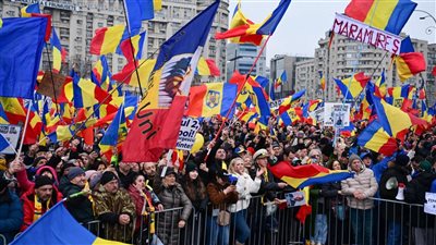 الرومانيون يصوّتون مجددًا في انتخابات رئاسية أُلغيت بسبب مخالفات