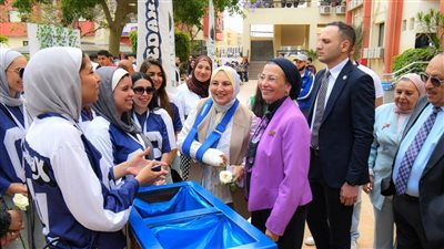 ياسمين فؤاد: البيئة فرصة للاستثمار في مشروعات الطاقة الجديدة والمتجددة