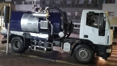 رئيس «مياه القليوبية» يتابع انتشار فرق الطوارئ للتعامل مع تجمعات مياه الأمطار