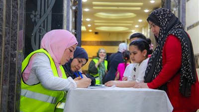 حزب الحرية المصري يطلق قافلة طبية مجانية لخدمة المواطنين.. صور