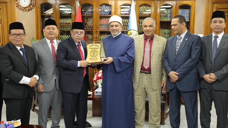 الدكتور سلامه داوود