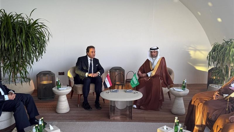 وزيرا الصحة السعودي