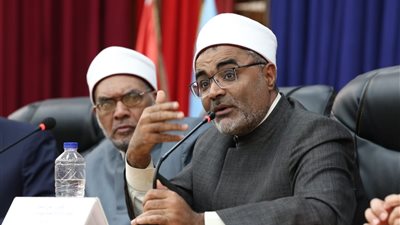 البحوث الإسلاميَّة يوضح كيفية تحصين الشباب ضد الأفكار المتطرفة