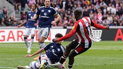 برينتفورد يذل مانشستر يونايتد برباعية في الدوري الإنجليزي