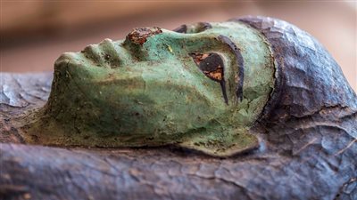 الخير قادم.. خبير أبراج يزف بشرى سارة للمصريين: استعدوا