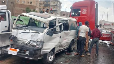 إصابة 6 أشخاص في حادث تصادم بين سيارة نقل وميكروباص بالمنوفية