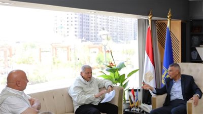 محافظ أسوان : إنجاز 70% من المشروعات العاجلة بقطاع مياه الشرب