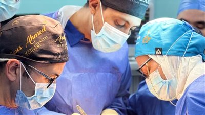 «الصحة» تعلن نجاح استئصال ورم كبير بفك مريضة بالشيخ زايد