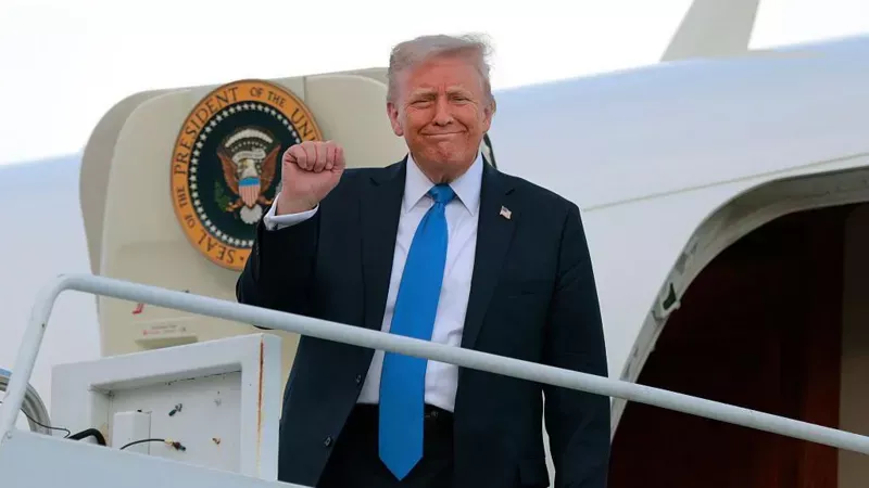 الرئيس الأمريكي دونالد