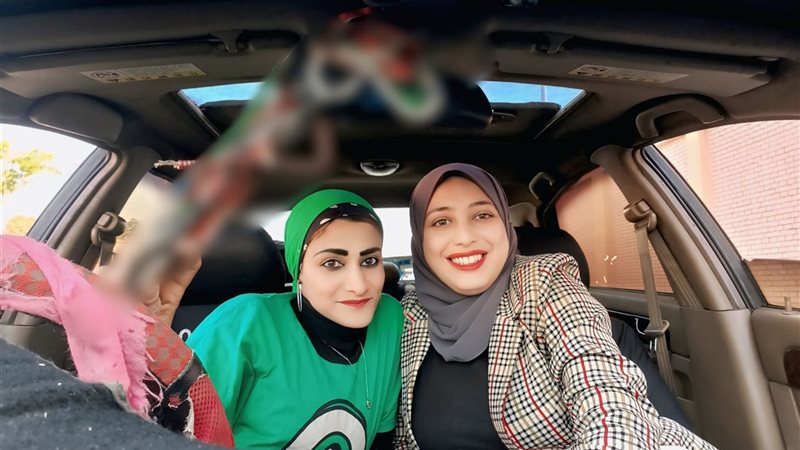 محررة نيوز مع زيزي