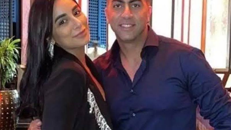 الفنانة جورى بكر