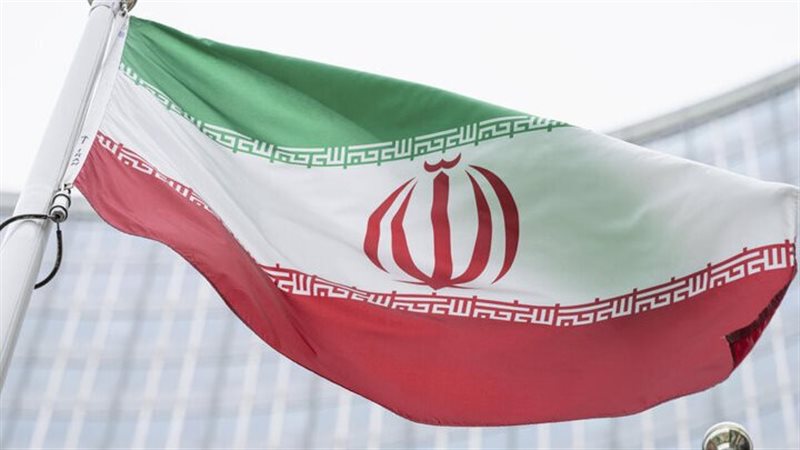 علم إيران