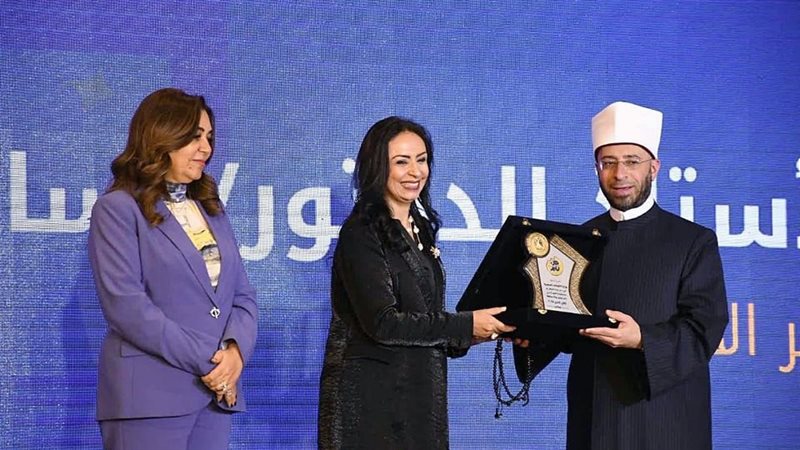 وزير الأوقاف ووزيرة