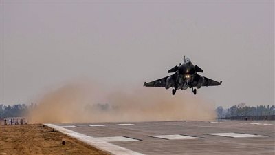 تجهيز مقاتلات رافال.. استنفار جوي هندي على حدود باكستان بعد هجوم دموي في كشمير