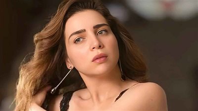 مفيدة شيحة: الفنان مي عز الدين كانت محتاجة كلمات دعم من الجمهور