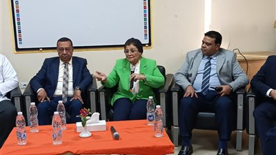 قطاع الرعاية الأساسية يتابع جودة الخدمات الصحية بعدد من وحدات طب الأسرة بأسوان