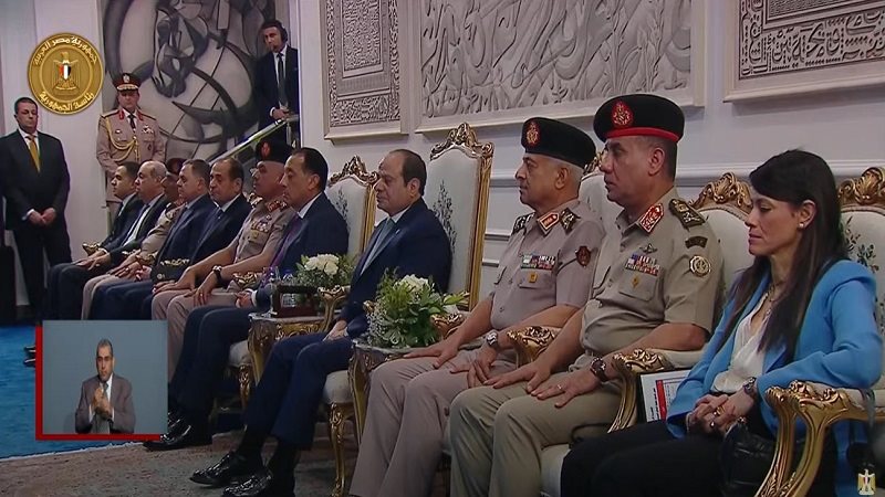 الرئيس السيسي يشهد