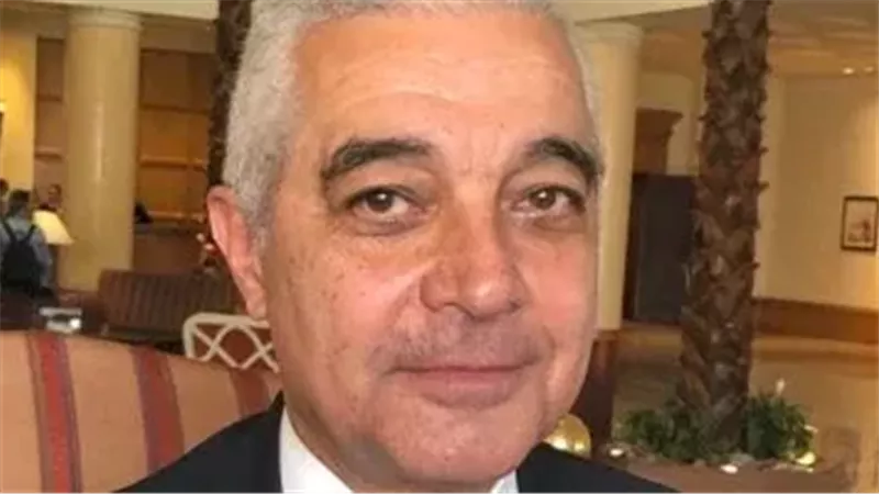 عبد الحميد ممدوح