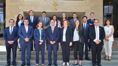 «الرعاية الصحية» تبحث مع الوكالتين الفرنسية أوجه التعاون ودعم التأمين الصحي