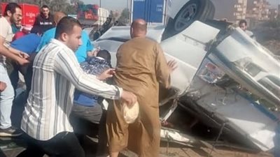 إصابة 5 أشخاص في انقلاب ميكروباص على طريق بركة السبع – طنطا بالغربية