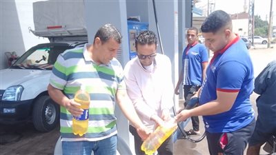 تموين القليوبية: سحب 10 عينات من المواد البترولية بمحطات الوقود |صور