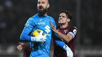  مانشستر يونايتد يقترب من ضم نجم الدوري الإيطالي في الانتقالات الصيفية 