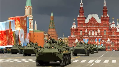 تصعيد جريء قبل عرض الساحة الحمراء.. أوكرانيا تطلق وابل من الطائرات المسيرة