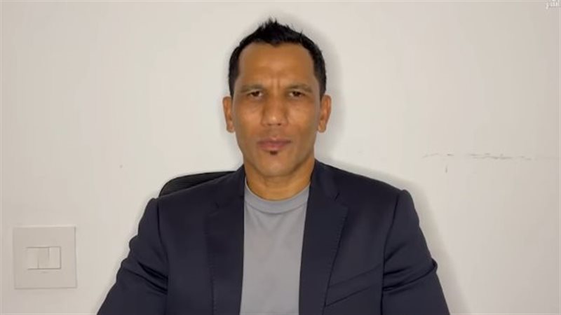فادلو ديفيز.. المدير